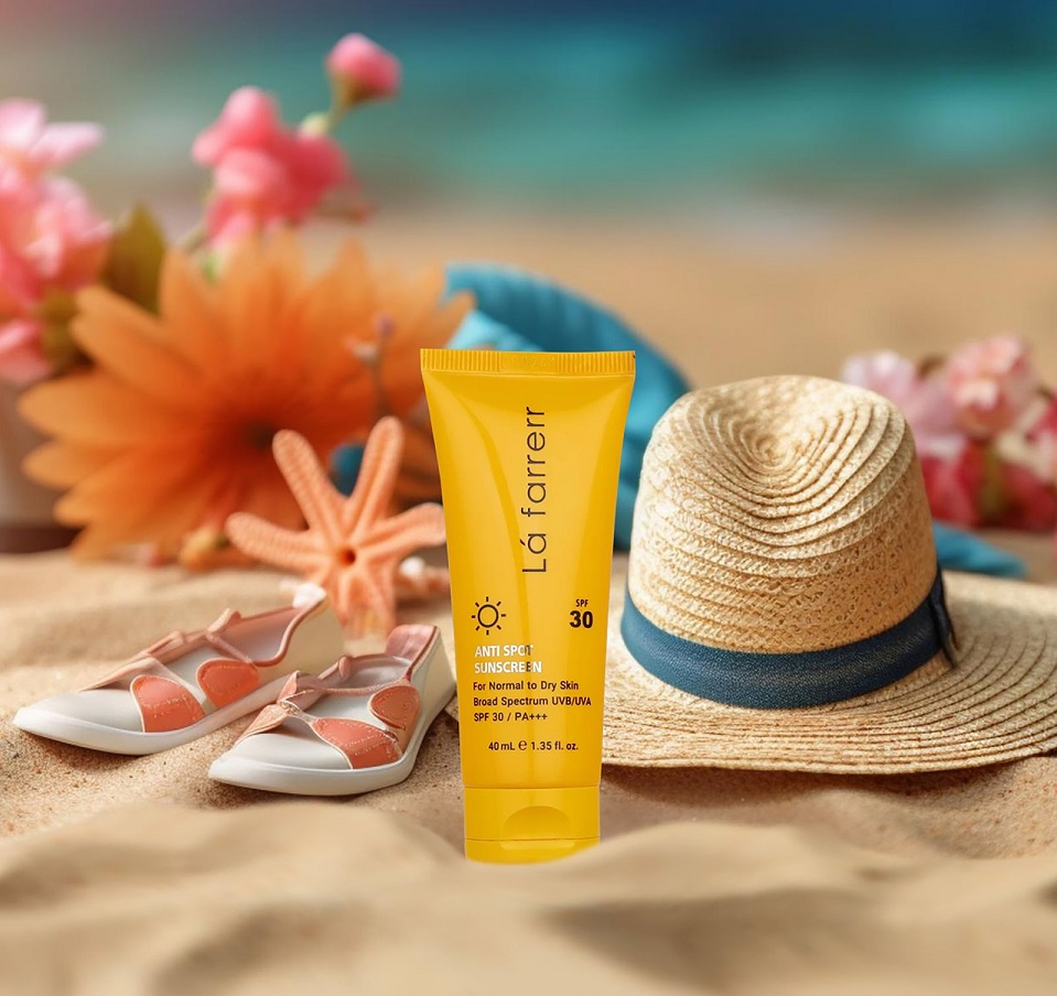 کرم ضدآفتاب و ضدلک بیرنگ لافارر مدل SPF30